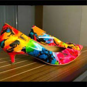 NEW in BOX   VIONIC -JOSIE KITTEN FLORAL PUMP-HEELS   SIZE 8 WIDE - EU 39